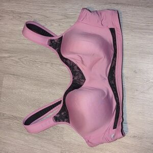 Livi Active Purple and Black Underwire Sports Bra Size 42DDD